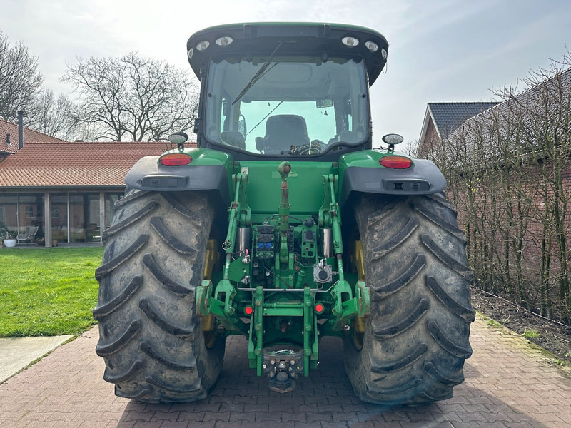 John Deere 8335R - Máy cày: hình 4 John Deere 8335R - Máy cày: hình 4