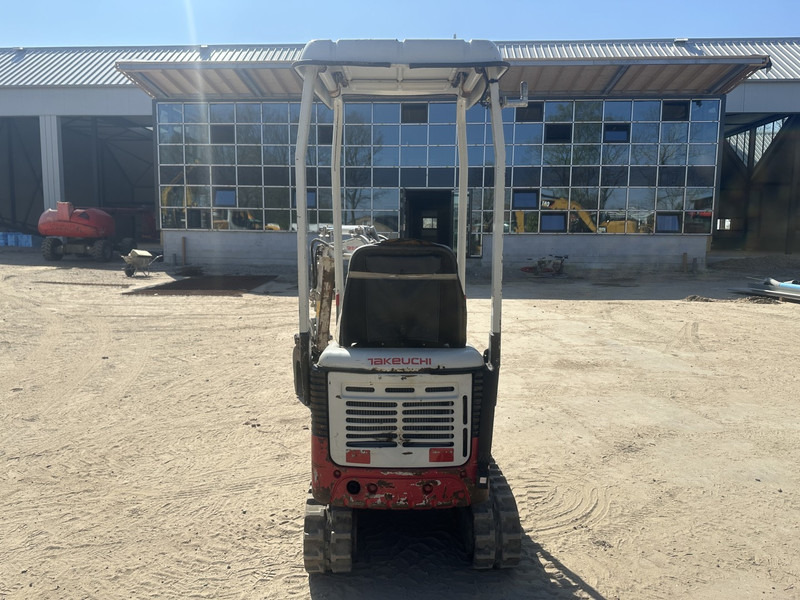 Takeuchi TB 108 3 buckets - Máy xúc mini: hình 4 Takeuchi TB 108 3 buckets - Máy xúc mini: hình 4