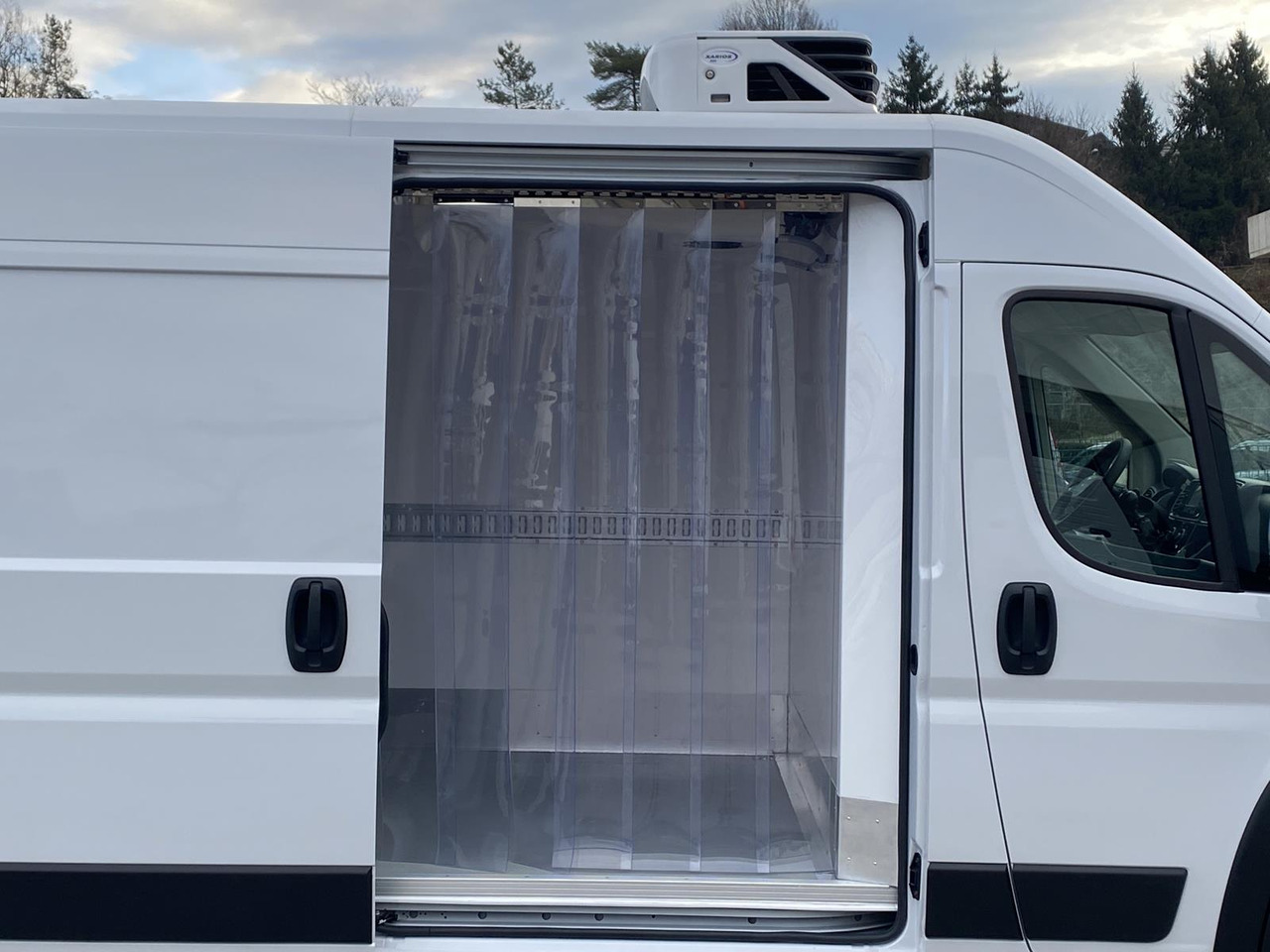 FIAT DUCATO L3H2 180PS BASE HEAVY / FRISCHDIENST + XARIOS 300 12-380V + Heizung - Xe van đông lạnh: hình 3 FIAT DUCATO L3H2 180PS BASE HEAVY / FRISCHDIENST + XARIOS 300 12-380V + Heizung - Xe van đông lạnh: hình 3