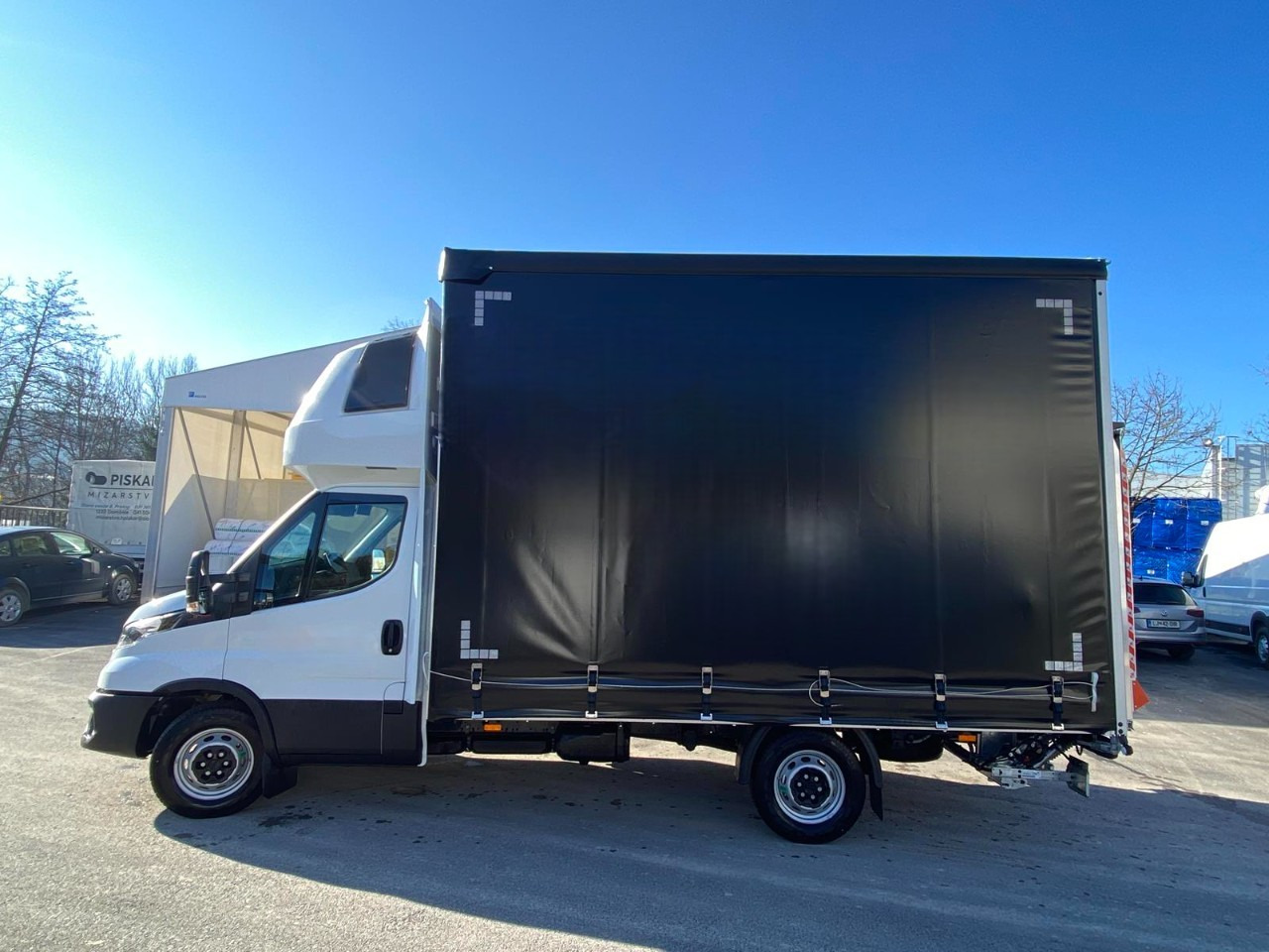 Cho thuê IVECO DAILY 35S18HP  D30C | PRITSCHE PLANE + SCHLAFKABINE + LADERAMPE IVECO DAILY 35S18HP  D30C | PRITSCHE PLANE + SCHLAFKABINE + LADERAMPE: hình 6