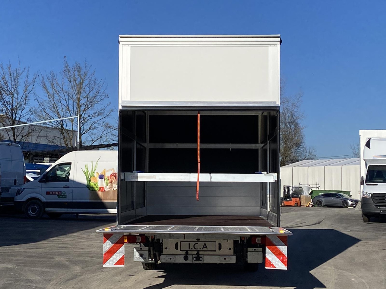Cho thuê IVECO DAILY 35S18HP  D30C | PRITSCHE PLANE + SCHLAFKABINE + LADERAMPE IVECO DAILY 35S18HP  D30C | PRITSCHE PLANE + SCHLAFKABINE + LADERAMPE: hình 20