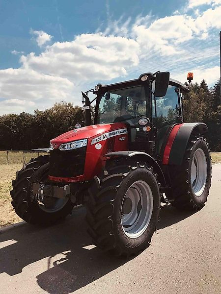 Massey Ferguson MF 5709 M Dyna-4 - Máy cày: hình 1 Massey Ferguson MF 5709 M Dyna-4 - Máy cày: hình 1