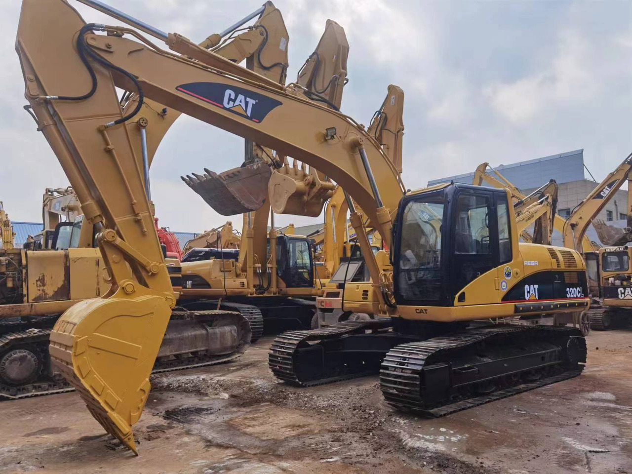 Caterpillar 320 320c 320cl Used Excavator CAT 320D 320D2 320GC Crawler in Excellent Work Performance - Máy xúc bánh xích: hình 4 Caterpillar 320 320c 320cl Used Excavator CAT 320D 320D2 320GC Crawler in Excellent Work Performance - Máy xúc bánh xích: hình 4