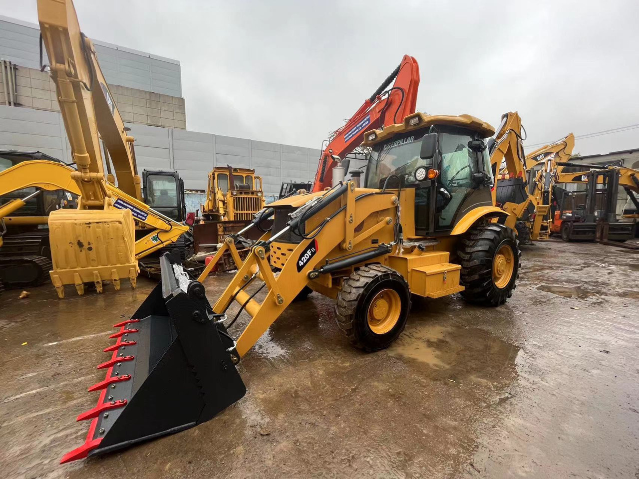 Caterpillar New Backhoe Loader 420F CAT Backhoe JCB 3CX 4CX on Sale - Máy xúc trước múc sau: hình 4 Caterpillar New Backhoe Loader 420F CAT Backhoe JCB 3CX 4CX on Sale - Máy xúc trước múc sau: hình 4