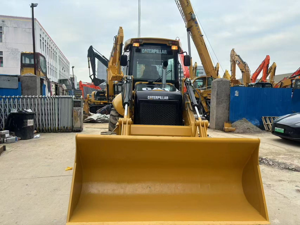 Caterpillar New or Used Backhoe CAT 420 Backhoe Loader CAT420F 420F2 JCB 3CX 4CX - Máy xúc trước múc sau: hình 1 Caterpillar New or Used Backhoe CAT 420 Backhoe Loader CAT420F 420F2 JCB 3CX 4CX - Máy xúc trước múc sau: hình 1