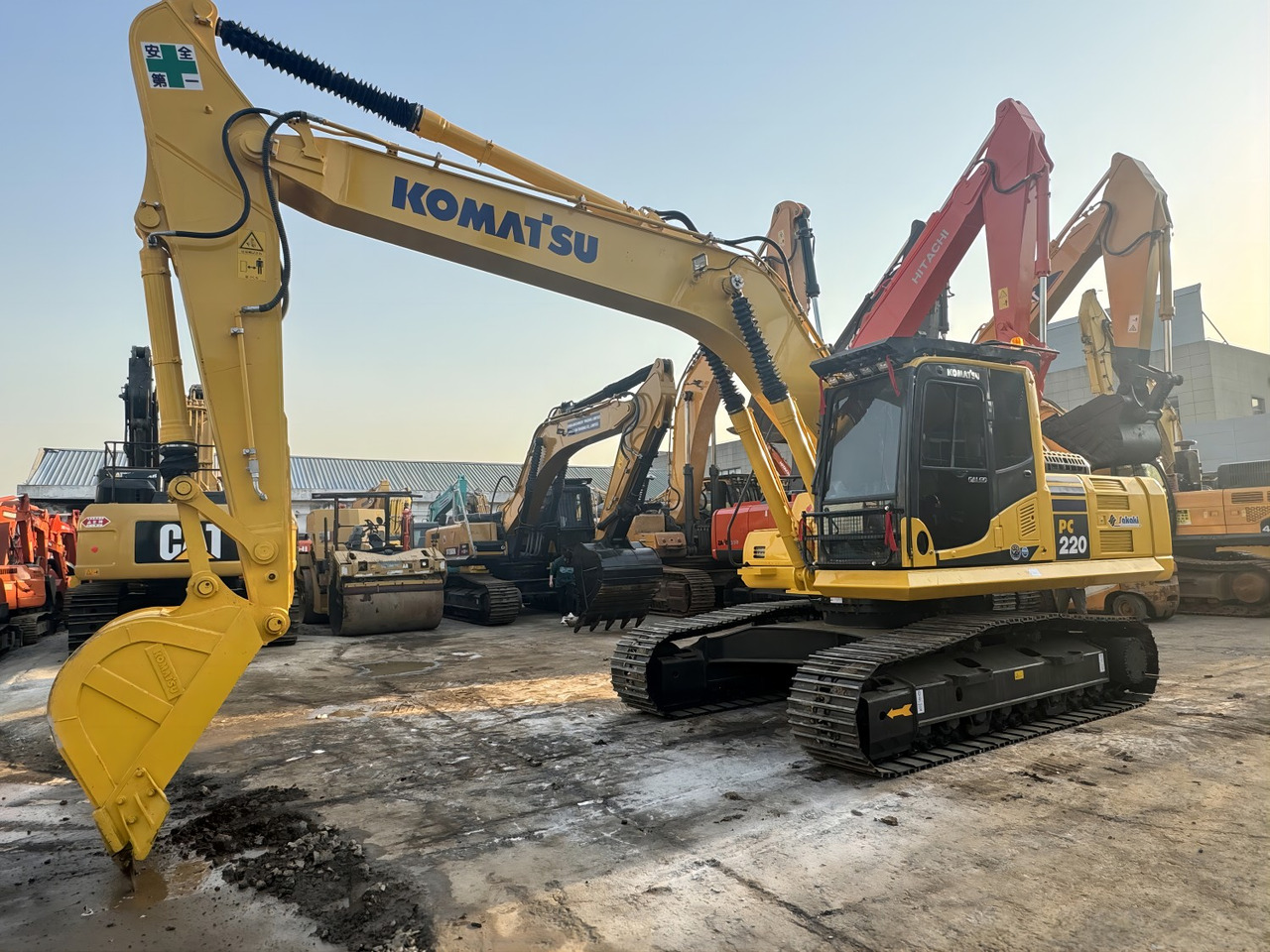 Komatsu PC220 PC220-8MO PC210 PC200 20 Ton Hydraulic Crawler Slightly Used Excavator - Máy xúc bánh xích: hình 4 Komatsu PC220 PC220-8MO PC210 PC200 20 Ton Hydraulic Crawler Slightly Used Excavator - Máy xúc bánh xích: hình 4