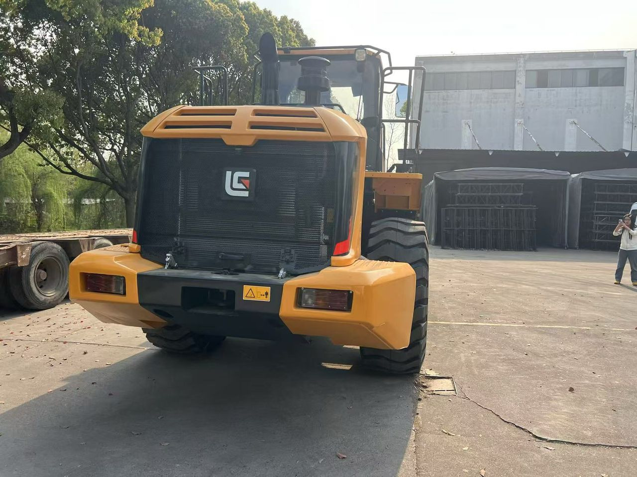 Liugong CLG 856H used wheel loader with cummins engine - Máy xúc lật bánh lốp: hình 4 Liugong CLG 856H used wheel loader with cummins engine - Máy xúc lật bánh lốp: hình 4