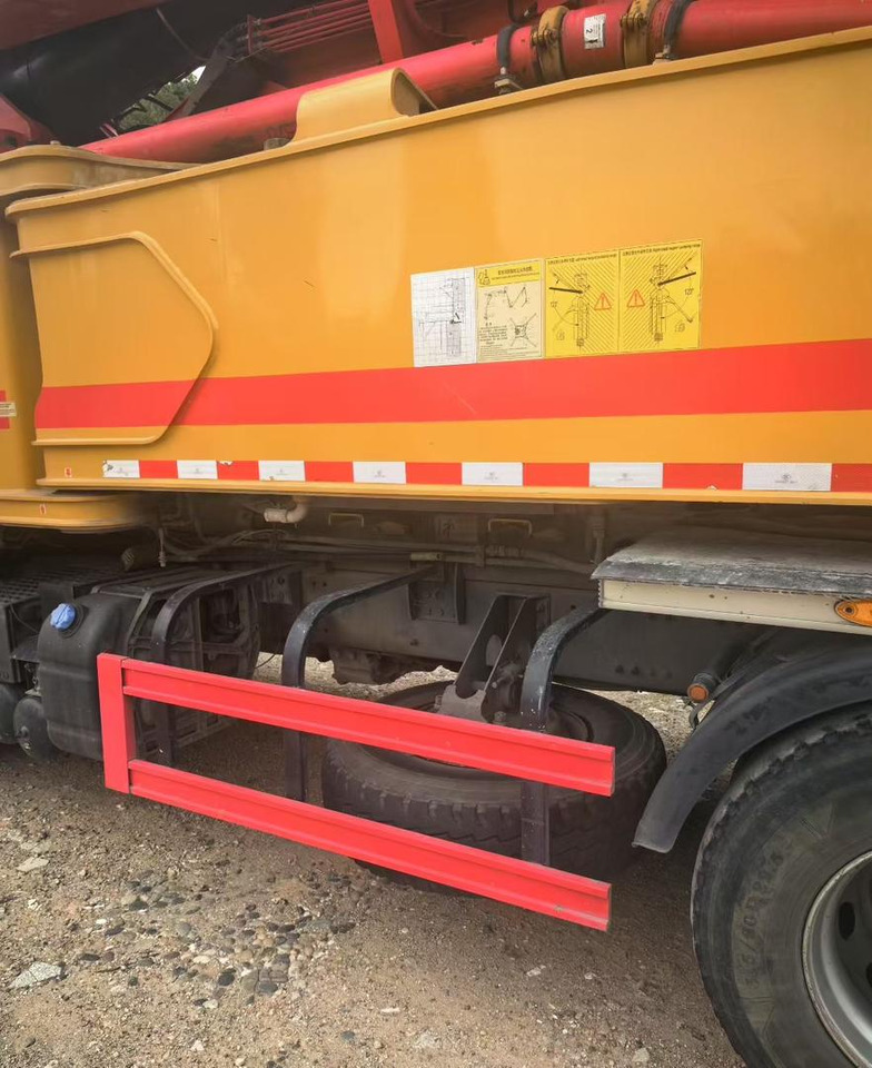 Thiết bị bê tông VOLVO 62 Meters Original Concrete Pump Truck Construction Machinery Cement Pumping Equipment Mounted Concrete Pump Truck: hình 6