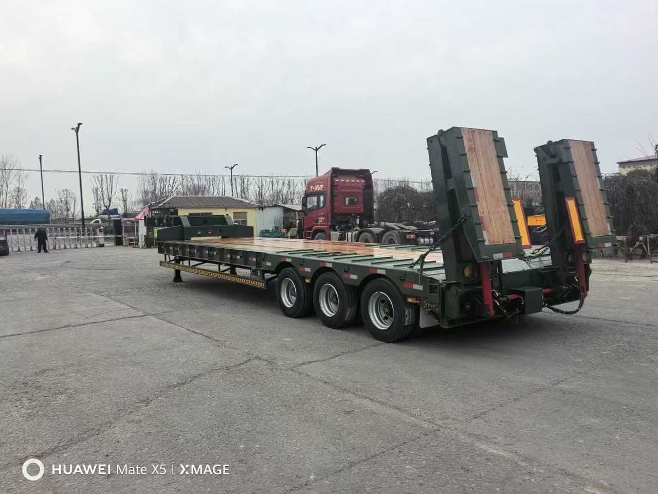 ZHICHENG Semi Flat Bed Low Bed in Length 8-16m with 3 4 Axles - Sơ mi rơ moóc thùng thấp: hình 1 ZHICHENG Semi Flat Bed Low Bed in Length 8-16m with 3 4 Axles - Sơ mi rơ moóc thùng thấp: hình 1