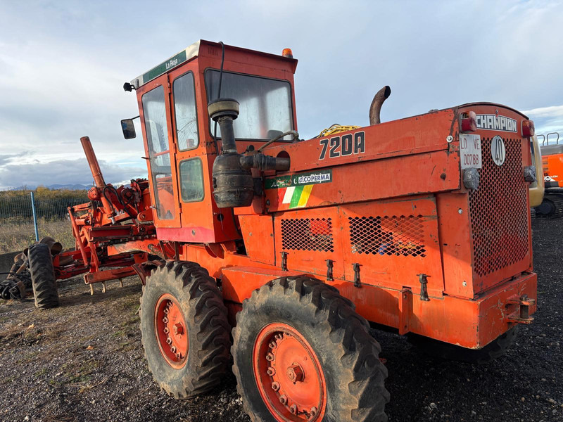 Champion D720 - Máy san: hình 2 Champion D720 - Máy san: hình 2