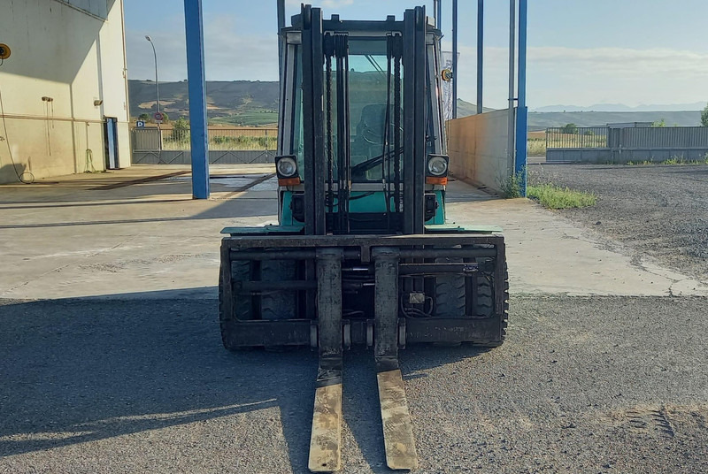 Xe nâng diesel Mitsubishi FD50: hình 8 Xe nâng diesel Mitsubishi FD50: hình 8