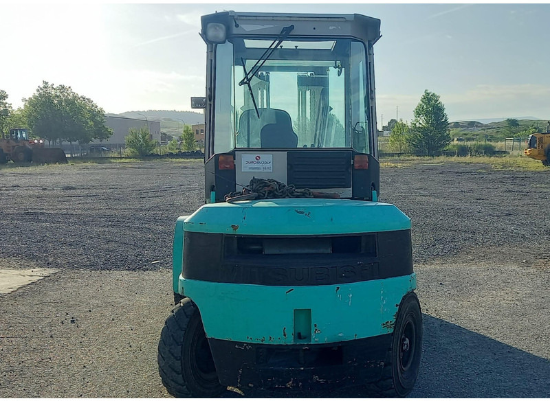 Xe nâng diesel Mitsubishi FD50: hình 6 Xe nâng diesel Mitsubishi FD50: hình 6