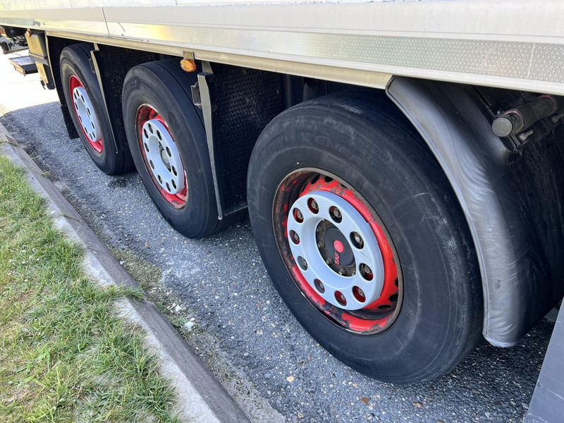 Kögel 3 - assige koeloplegger Carrier vector 1550 - Sơ mi rơ moóc đông lạnh: hình 5 Kögel 3 - assige koeloplegger Carrier vector 1550 - Sơ mi rơ moóc đông lạnh: hình 5