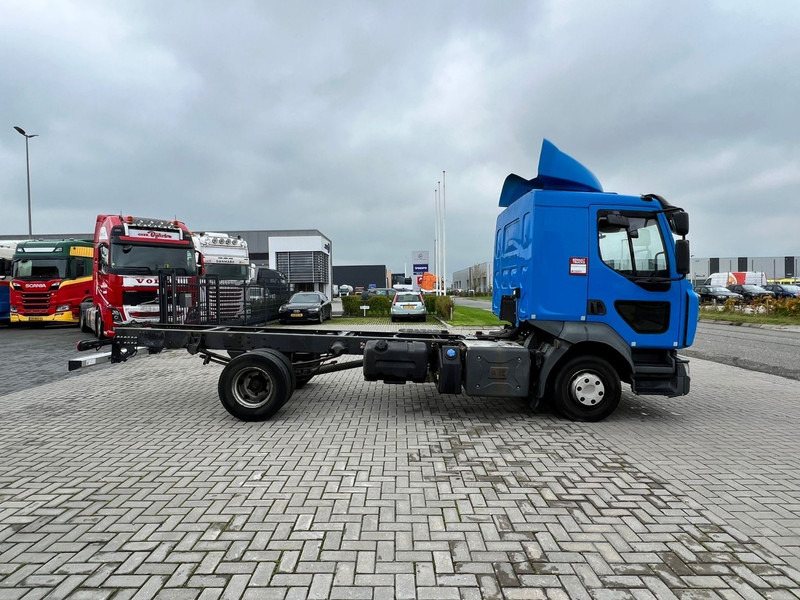 Renault D12 4x2 Chassis Cabine 5.20m - Xe tải khung gầm: hình 4 Renault D12 4x2 Chassis Cabine 5.20m - Xe tải khung gầm: hình 4