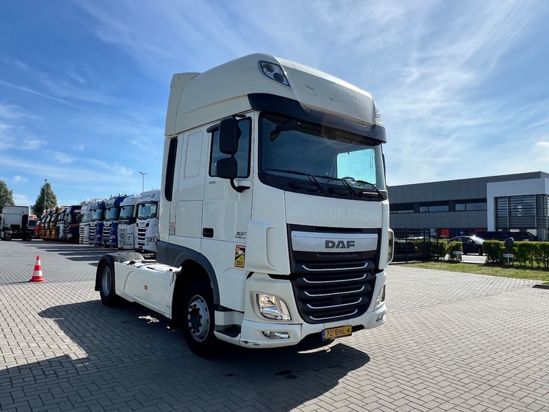 DAF XF 460 4x2 Trekker SSC / 2x Tank / full spoiler - Xe đầu kéo: hình 3 DAF XF 460 4x2 Trekker SSC / 2x Tank / full spoiler - Xe đầu kéo: hình 3