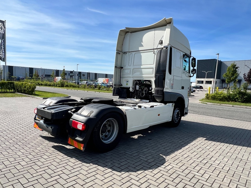 DAF XF 460 4x2 Trekker SSC / 2x Tank / full spoiler - Xe đầu kéo: hình 5 DAF XF 460 4x2 Trekker SSC / 2x Tank / full spoiler - Xe đầu kéo: hình 5