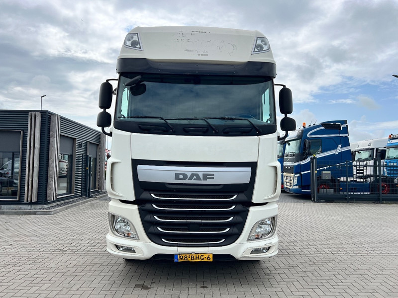 DAF XF 460 4x2 Trekker SSC / 2x Tank / full spoiler - Xe đầu kéo: hình 2 DAF XF 460 4x2 Trekker SSC / 2x Tank / full spoiler - Xe đầu kéo: hình 2