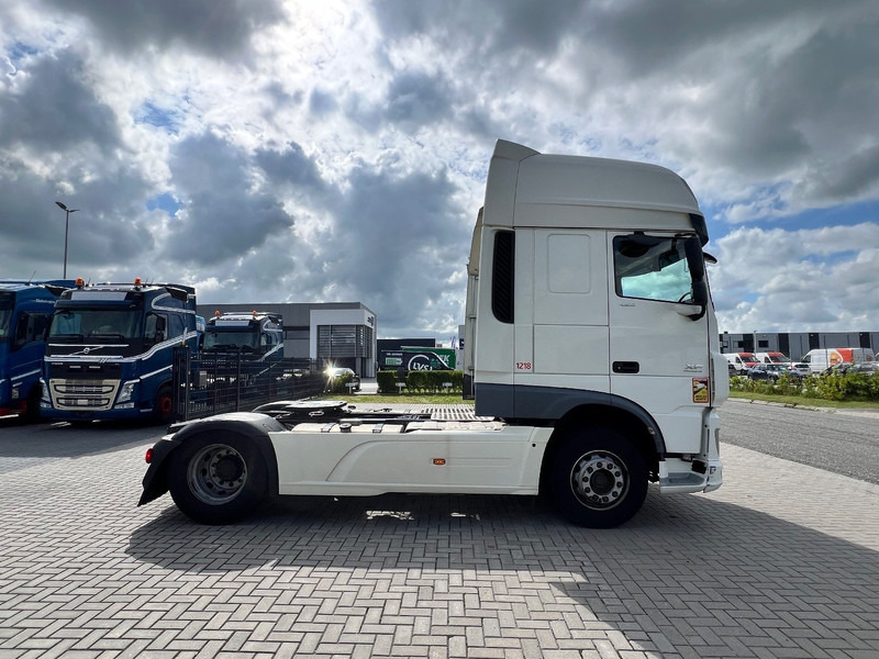 DAF XF 460 4x2 Trekker SSC / 2x Tank / full spoiler - Xe đầu kéo: hình 4 DAF XF 460 4x2 Trekker SSC / 2x Tank / full spoiler - Xe đầu kéo: hình 4