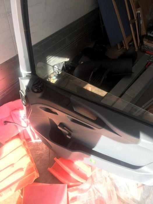 Geam+fata usa Mercedes-Benz ACTROS ATEGO AXOR - Cửa và phụ tùng cho Xe tải: hình 5 Geam+fata usa Mercedes-Benz ACTROS ATEGO AXOR - Cửa và phụ tùng cho Xe tải: hình 5