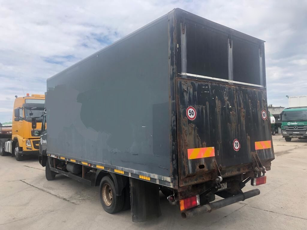 Mercedes-Benz 814 - Xe tải đẳng nhiệt: hình 2 Mercedes-Benz 814 - Xe tải đẳng nhiệt: hình 2