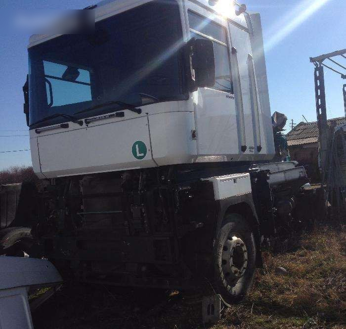 Renault Magnum - Cabin cho Xe tải: hình 4 Renault Magnum - Cabin cho Xe tải: hình 4