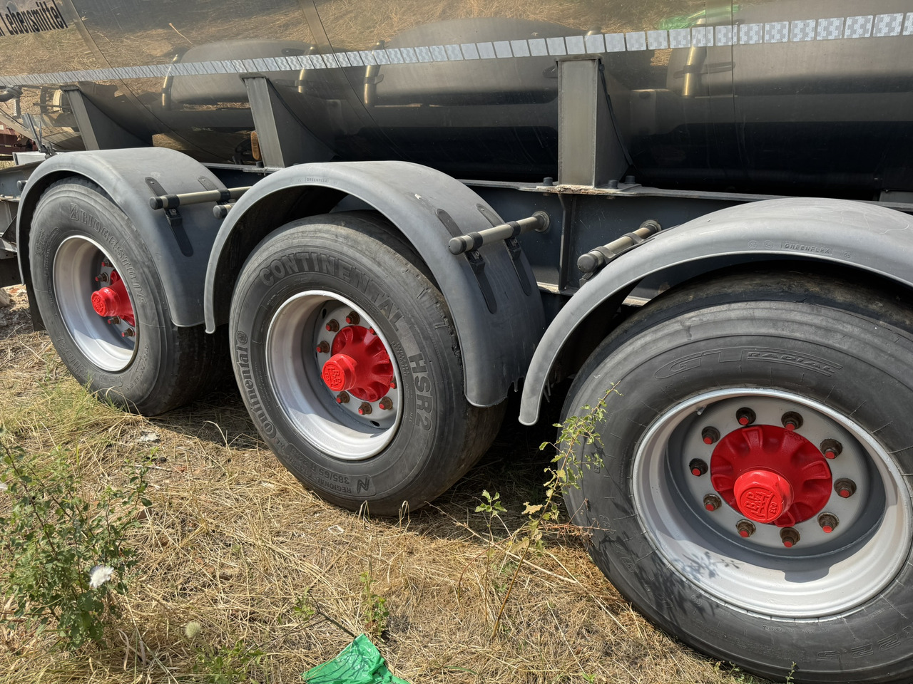 Transport lichide ALIMENTARE HLW STA 36 INOX ALIMENTAR AZOR AGRICULTURA - Sơ mi rơ moóc bồn: hình 5 Transport lichide ALIMENTARE HLW STA 36 INOX ALIMENTAR AZOR AGRICULTURA - Sơ mi rơ moóc bồn: hình 5