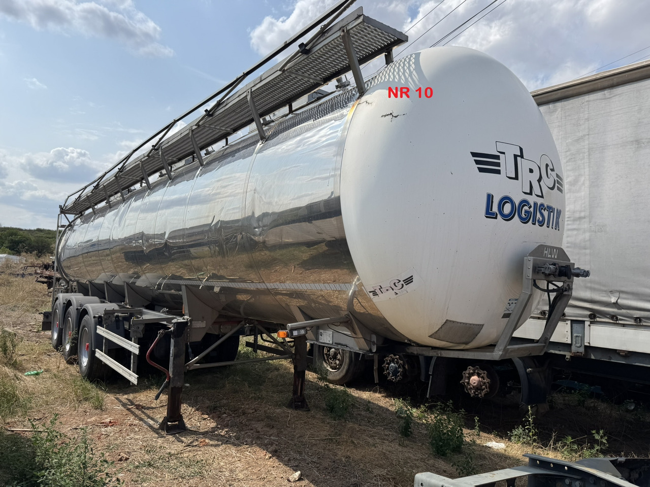 Transport lichide ALIMENTARE HLW STA 36 INOX ALIMENTAR AZOR AGRICULTURA - Sơ mi rơ moóc bồn: hình 1 Transport lichide ALIMENTARE HLW STA 36 INOX ALIMENTAR AZOR AGRICULTURA - Sơ mi rơ moóc bồn: hình 1