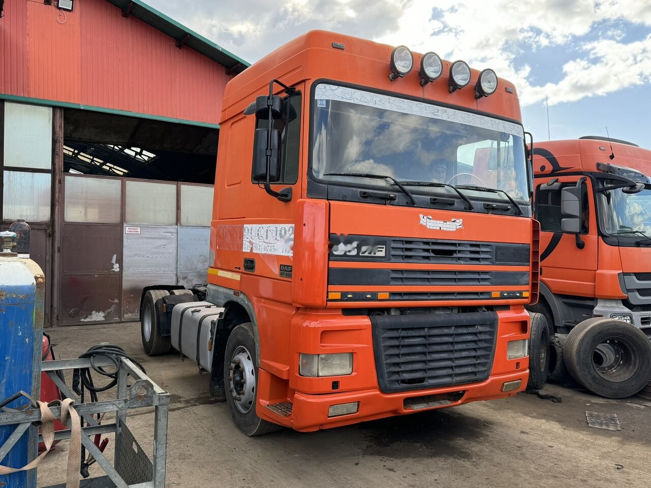 DAF XF 95 530 Euro 3 EXPORT Retarder - Xe đầu kéo: hình 1 DAF XF 95 530 Euro 3 EXPORT Retarder - Xe đầu kéo: hình 1