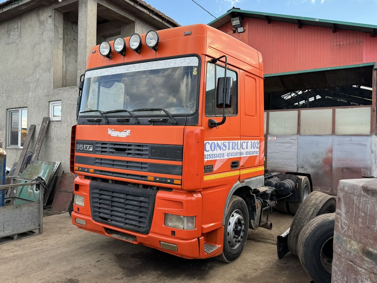 DAF XF 95 530 Euro 3 EXPORT Retarder - Xe đầu kéo: hình 2 DAF XF 95 530 Euro 3 EXPORT Retarder - Xe đầu kéo: hình 2