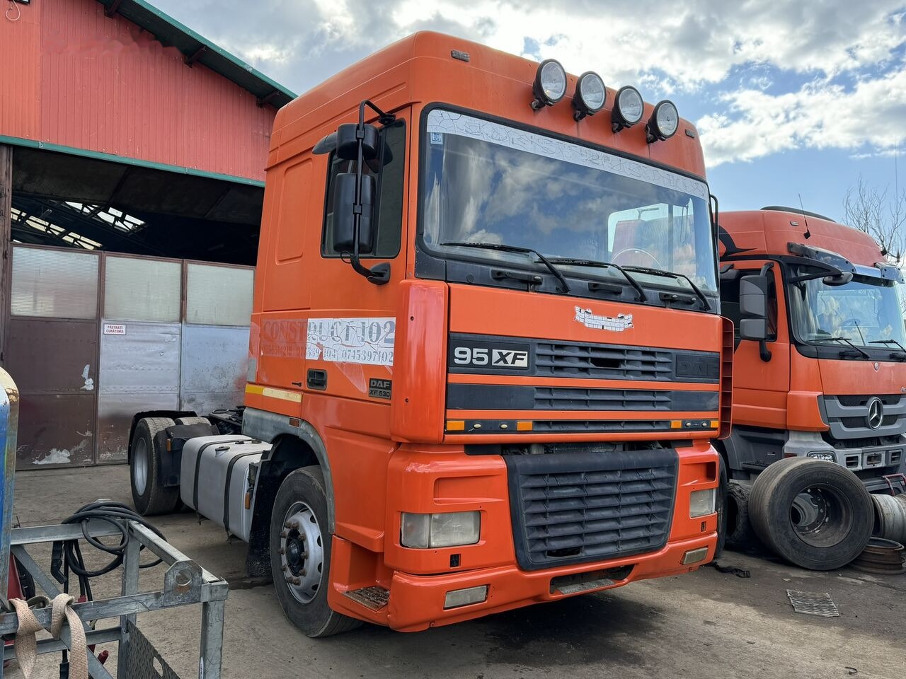 DAF XF 95 530 Euro 3 EXPORT Retarder - Xe đầu kéo: hình 4 DAF XF 95 530 Euro 3 EXPORT Retarder - Xe đầu kéo: hình 4