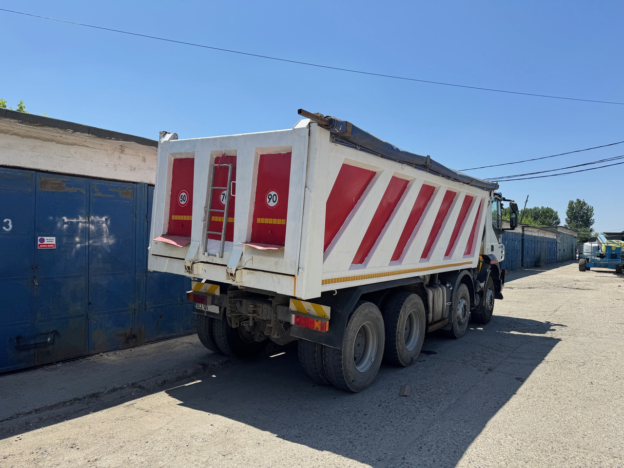 IVECO EuroTrakker 410 2009 Euro 4 Cursor 13 Klima : Sasiu GROS , Multi - Xe tải: hình 2 IVECO EuroTrakker 410 2009 Euro 4 Cursor 13 Klima : Sasiu GROS , Multi - Xe tải: hình 2