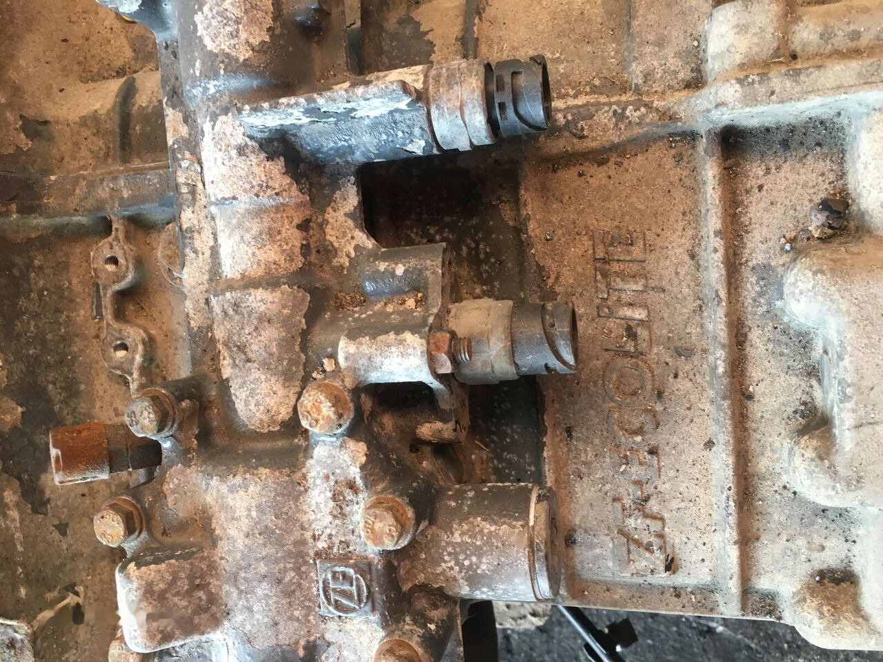 ZF 6s800 1700557 DAF - Hộp số cho Xe tải: hình 2 ZF 6s800 1700557 DAF - Hộp số cho Xe tải: hình 2