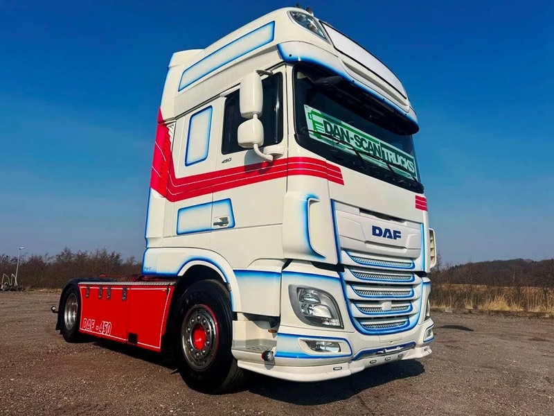 DAF XF 450 DAF XF 450 Special Interior. 706000 km. Euro 6 - Xe đầu kéo: hình 2 DAF XF 450 DAF XF 450 Special Interior. 706000 km. Euro 6 - Xe đầu kéo: hình 2