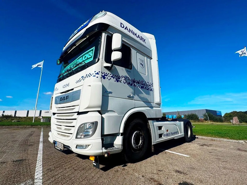 DAF XF 530 god tractor unit - Xe đầu kéo: hình 2 DAF XF 530 god tractor unit - Xe đầu kéo: hình 2