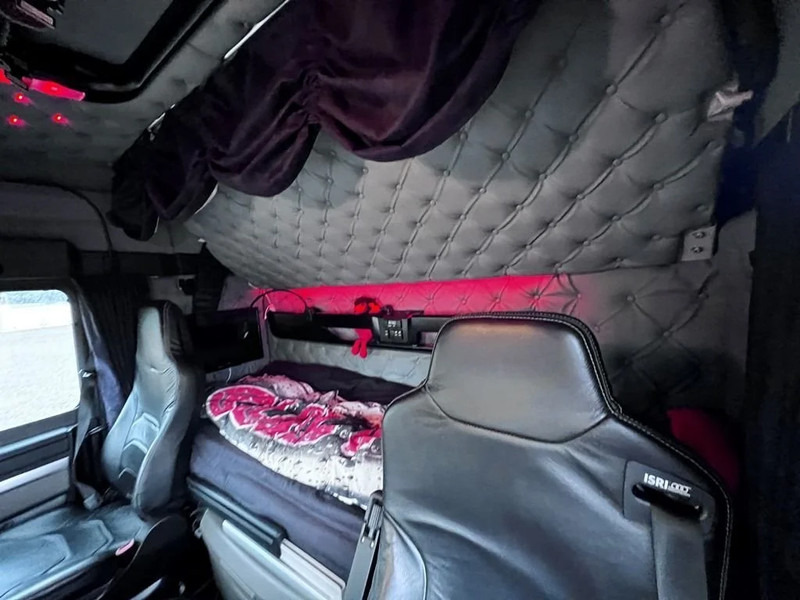 MAN TGX 26.510 2stk . Special interior. pusher 6x2/2. - Xe đầu kéo: hình 3 MAN TGX 26.510 2stk . Special interior. pusher 6x2/2. - Xe đầu kéo: hình 3