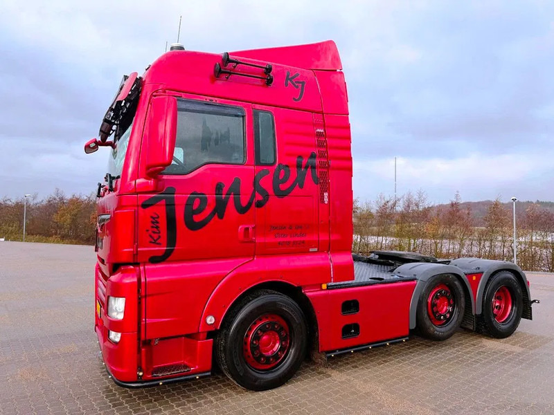 MAN TGX 26.510 Special interior. pusher 6x2/2. - Xe đầu kéo: hình 4 MAN TGX 26.510 Special interior. pusher 6x2/2. - Xe đầu kéo: hình 4