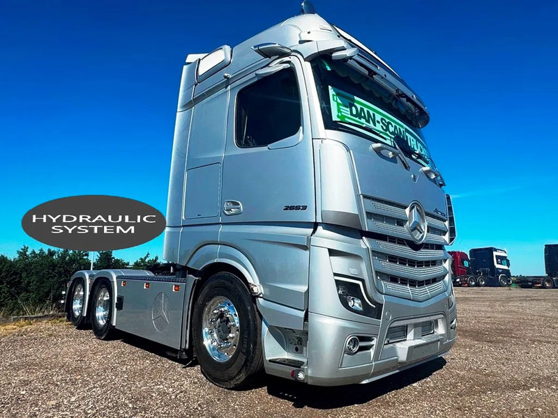 Mercedes-Benz Actros 2653 Special Interior. 6x2 3250mm weelbase. Air / Air suspension. hydr. syatem. Invertor. Micro wave. - Xe đầu kéo: hình 2 Mercedes-Benz Actros 2653 Special Interior. 6x2 3250mm weelbase. Air / Air suspension. hydr. syatem. Invertor. Micro wave. - Xe đầu kéo: hình 2