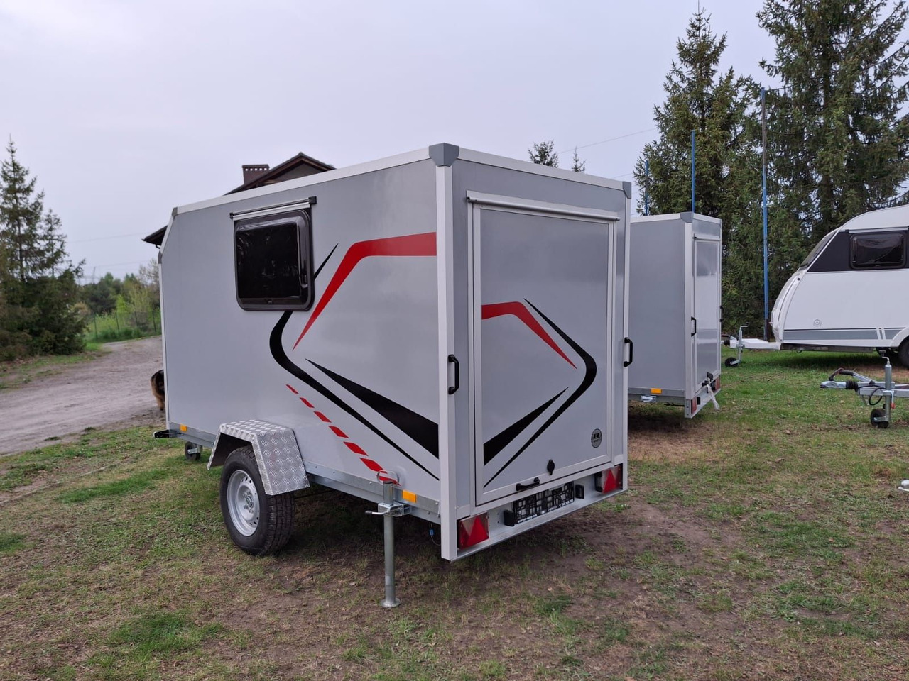 MiniCamp mini przyczepa kempingowa wyprawowa Everest Niewiadów - Rơ moóc kiểu caravan: hình 3 MiniCamp mini przyczepa kempingowa wyprawowa Everest Niewiadów - Rơ moóc kiểu caravan: hình 3