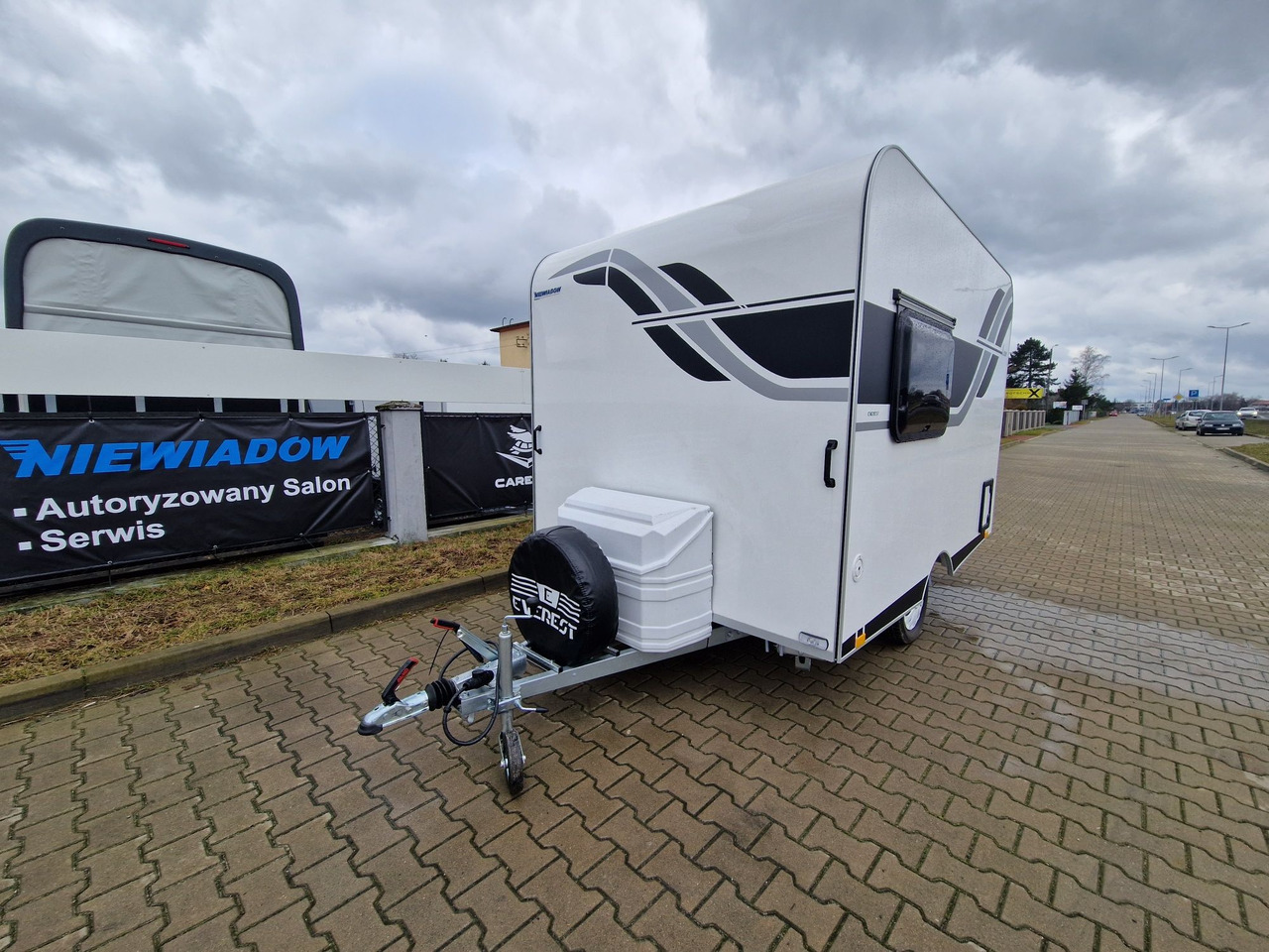 NTL-LAZUR Niewiadów z roku 2025. Przyczepa kempingowa dla 3 osób - Rơ moóc kiểu caravan: hình 3 NTL-LAZUR Niewiadów z roku 2025. Przyczepa kempingowa dla 3 osób - Rơ moóc kiểu caravan: hình 3