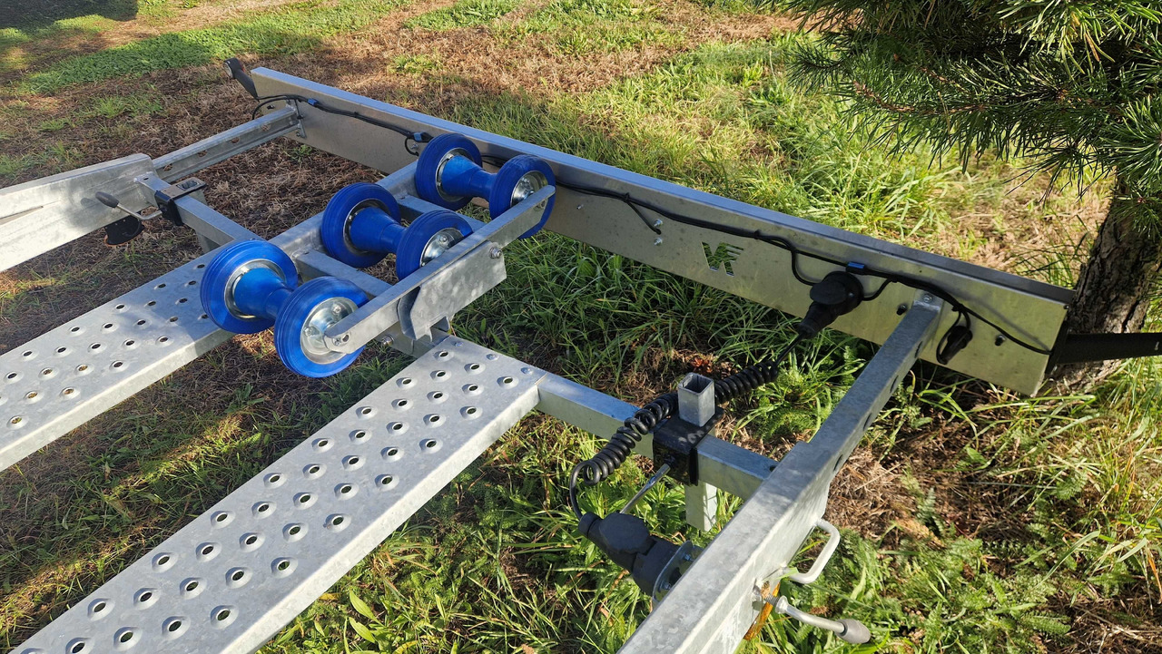 Nowa Przyczepa Podłodziowa 3500kg do 10M Niewiadów P3585HT - Rơ moóc kéo thuyền: hình 2 Nowa Przyczepa Podłodziowa 3500kg do 10M Niewiadów P3585HT - Rơ moóc kéo thuyền: hình 2