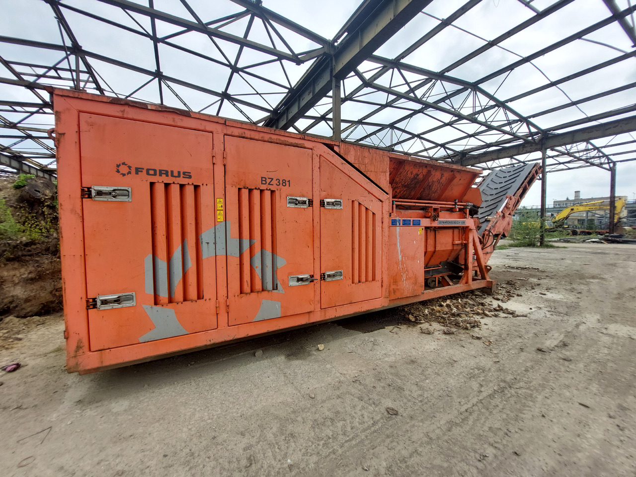 FORUS BZ381 - Máy đốn cây: hình 4 FORUS BZ381 - Máy đốn cây: hình 4