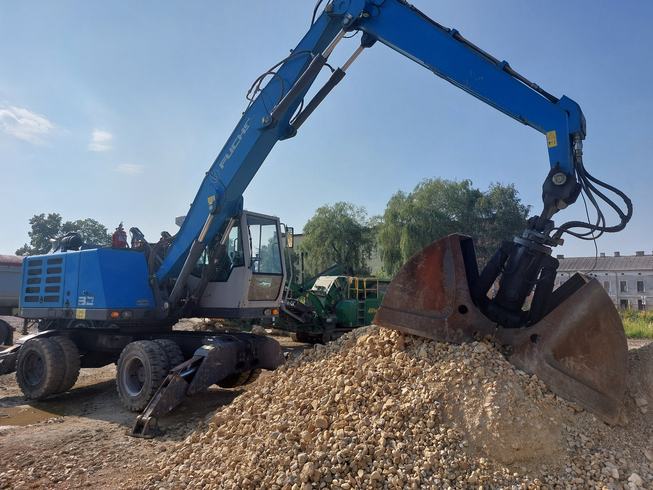 FUCHS MHL320 - Máy cạp rác/ Công nghiệp: hình 4 FUCHS MHL320 - Máy cạp rác/ Công nghiệp: hình 4