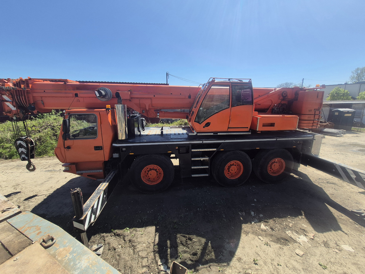 GROVE GMK3055 - Cẩu bánh lốp: hình 4 GROVE GMK3055 - Cẩu bánh lốp: hình 4