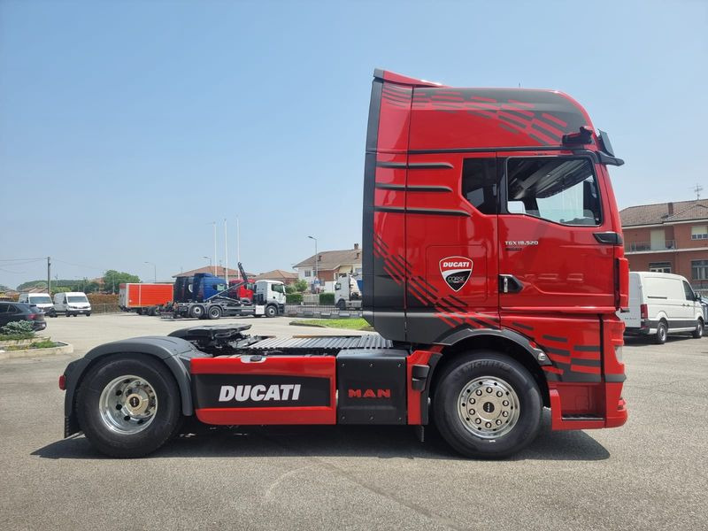 TRATTORE STRADALE MAN TGX 520hp DUCATI EDITION TGX 18.520 4x2 LL SA - Xe đầu kéo: hình 2 TRATTORE STRADALE MAN TGX 520hp DUCATI EDITION TGX 18.520 4x2 LL SA - Xe đầu kéo: hình 2