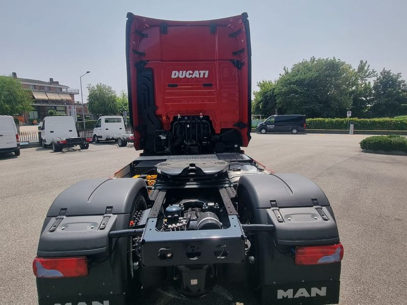 TRATTORE STRADALE MAN TGX 520hp DUCATI EDITION TGX 18.520 4x2 LL SA - Xe đầu kéo: hình 4 TRATTORE STRADALE MAN TGX 520hp DUCATI EDITION TGX 18.520 4x2 LL SA - Xe đầu kéo: hình 4
