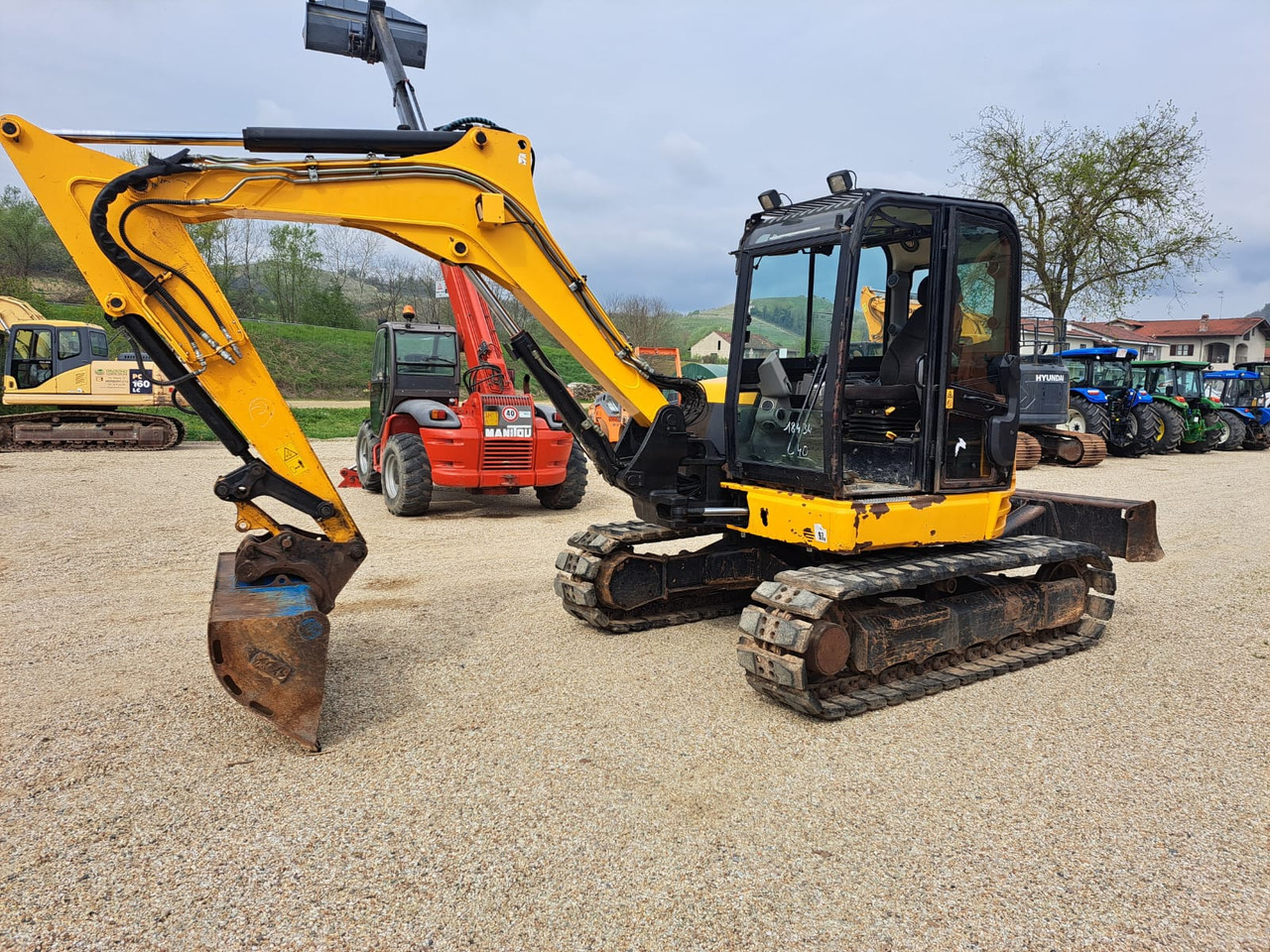 JCB 85Z - Máy xúc mini: hình 1 JCB 85Z - Máy xúc mini: hình 1