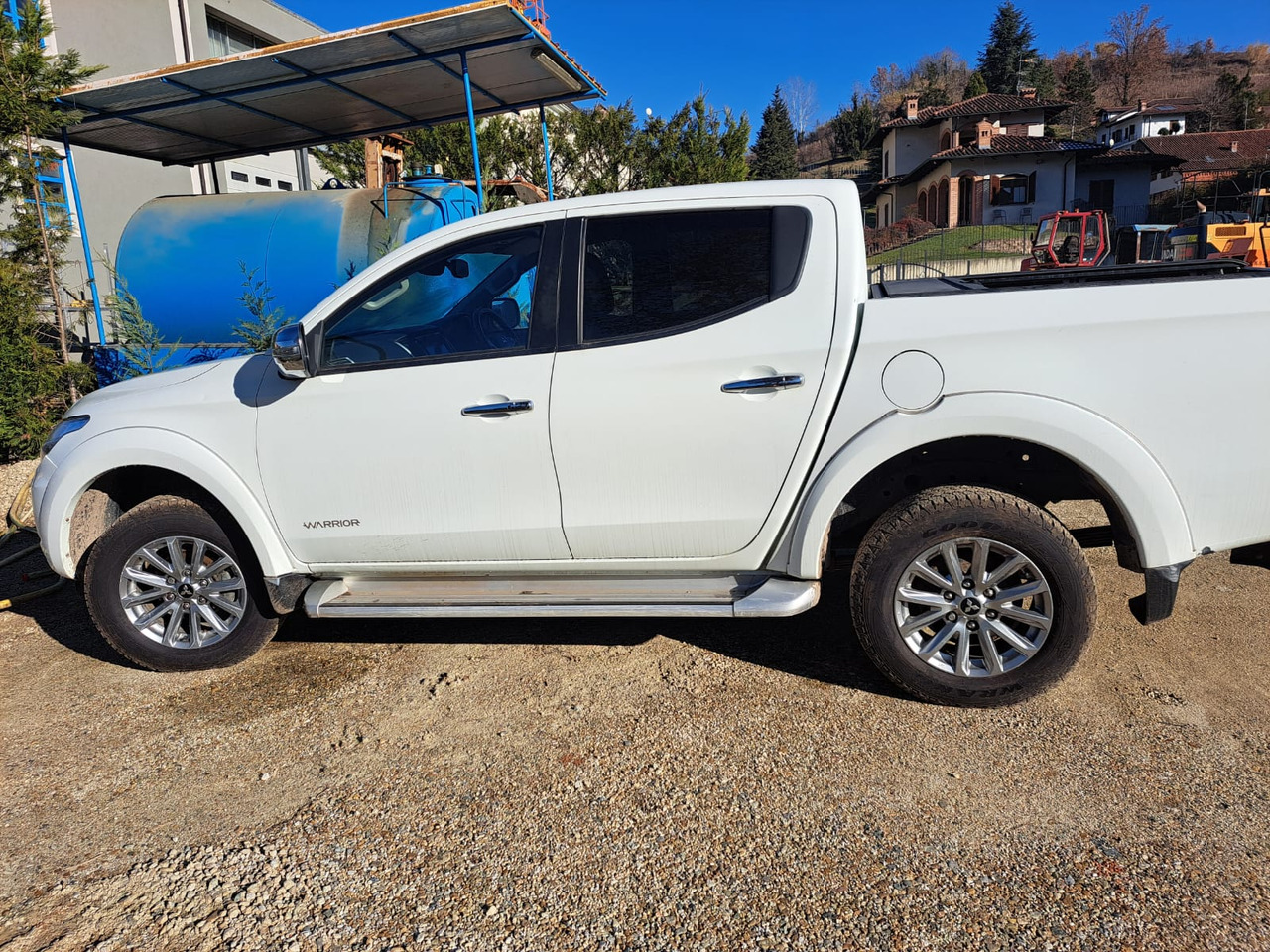 MITSUBISHI MITSUBISHI L200 - Xe bán tải: hình 3 MITSUBISHI MITSUBISHI L200 - Xe bán tải: hình 3