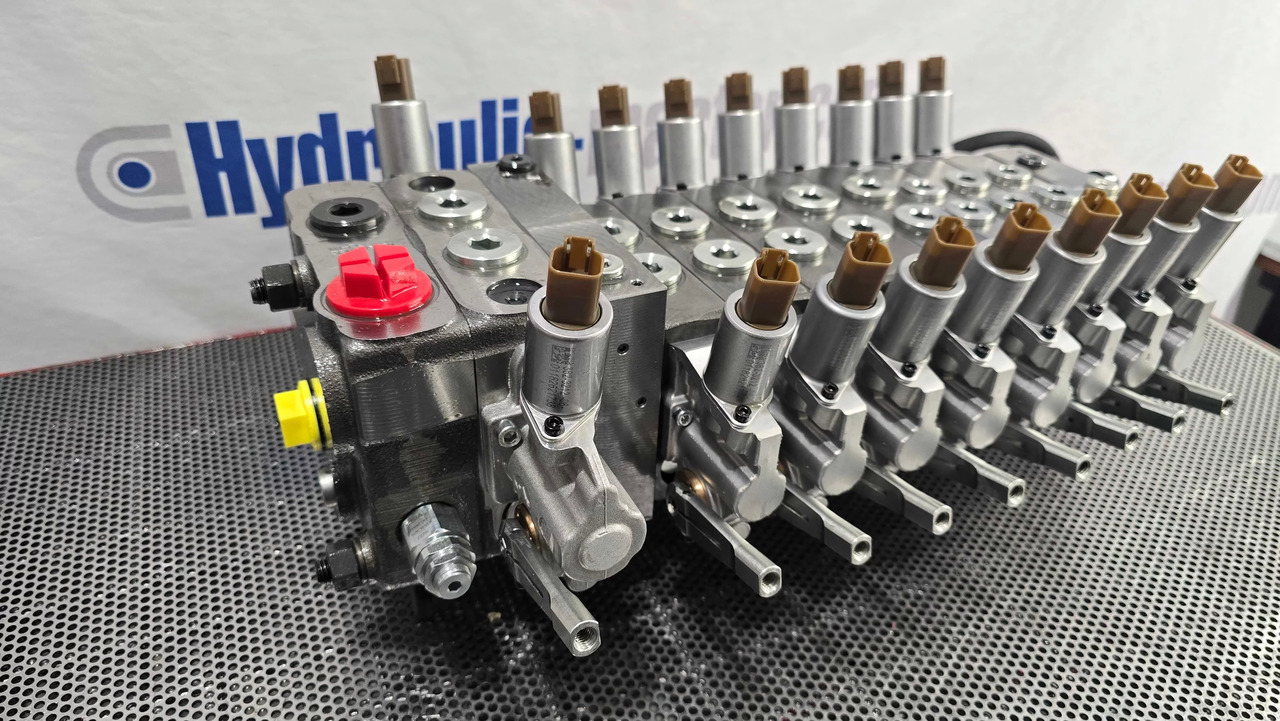 Proportional Valve Walvoil DPX160 combined with DPX100, 9 functions - Rơ moóc lâm nghiệp: hình 2 Proportional Valve Walvoil DPX160 combined with DPX100, 9 functions - Rơ moóc lâm nghiệp: hình 2