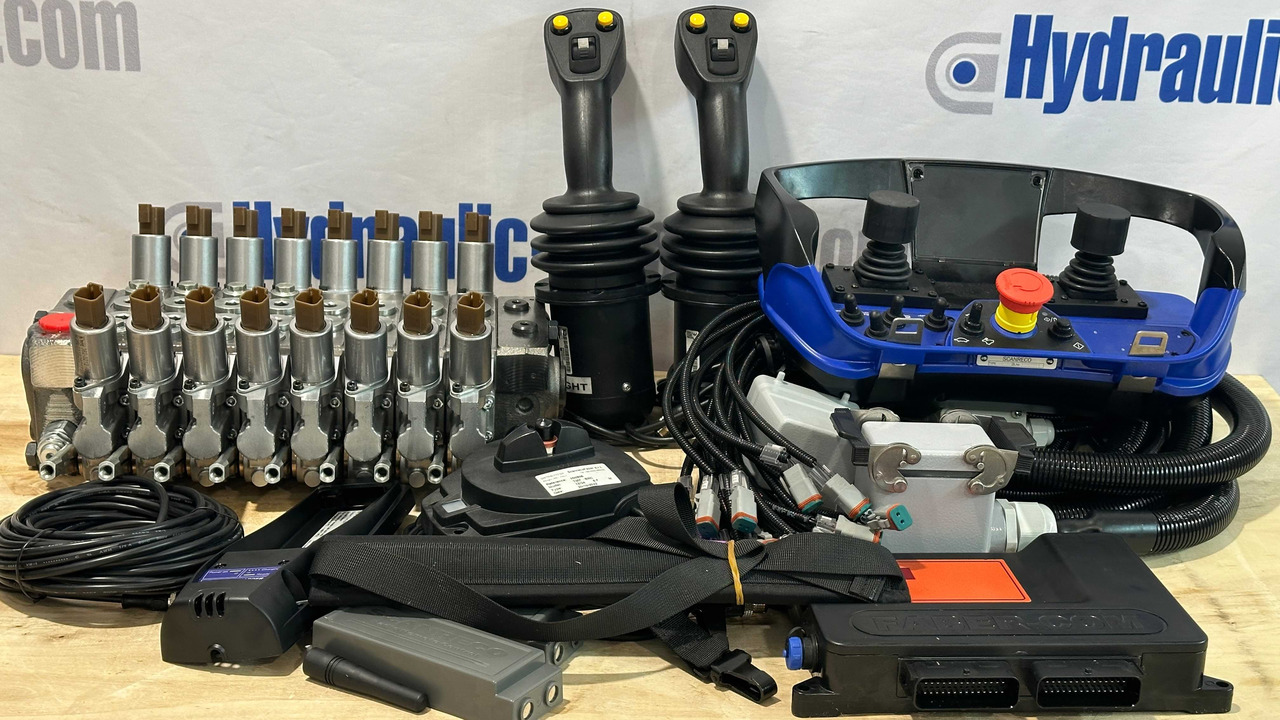 Set Scanreco RC400 with Walvoil DPX100 Liebherr, Demag, Grove, Tadano - Rơ moóc lâm nghiệp: hình 1 Set Scanreco RC400 with Walvoil DPX100 Liebherr, Demag, Grove, Tadano - Rơ moóc lâm nghiệp: hình 1