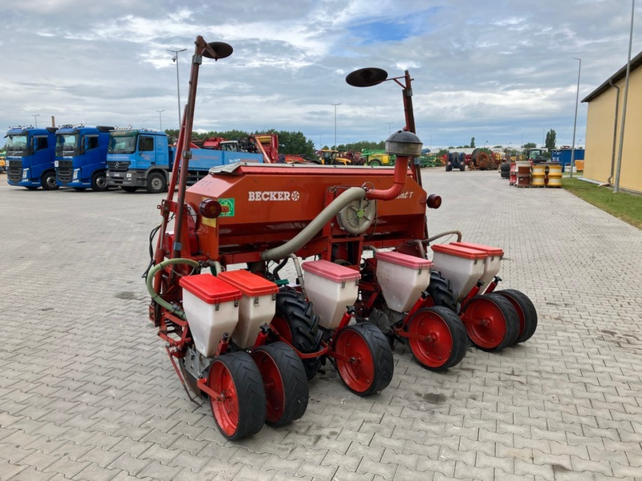 Becker AEROMAT T - Máy gieo hạt chính xác: hình 2 Becker AEROMAT T - Máy gieo hạt chính xác: hình 2